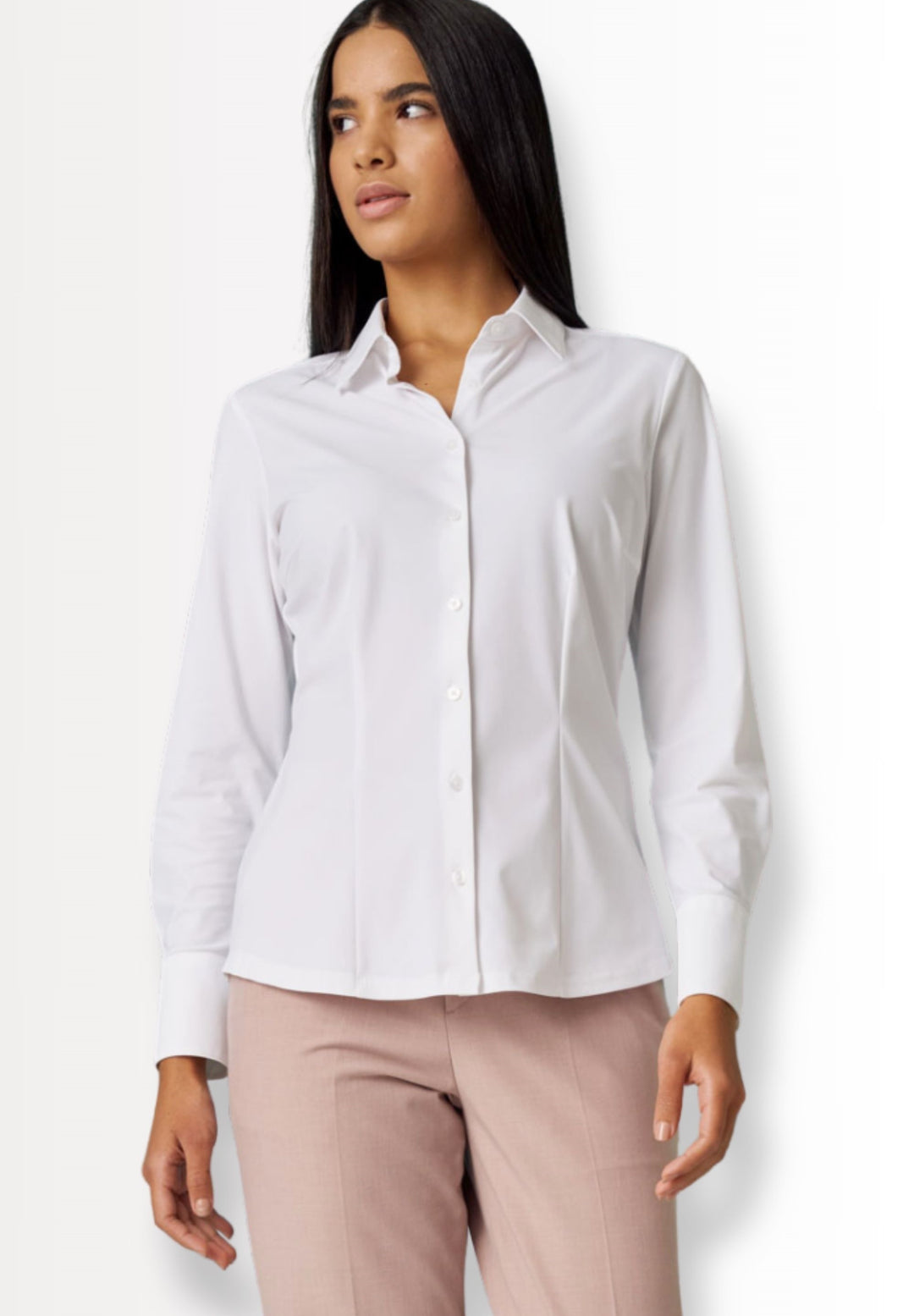 PURE Functional Bluse 7700-91910 in Weiß, Slim Fit mit Langarm. Elegante Damenbluse mit tailliertem Schnitt und klassischem Kragen.