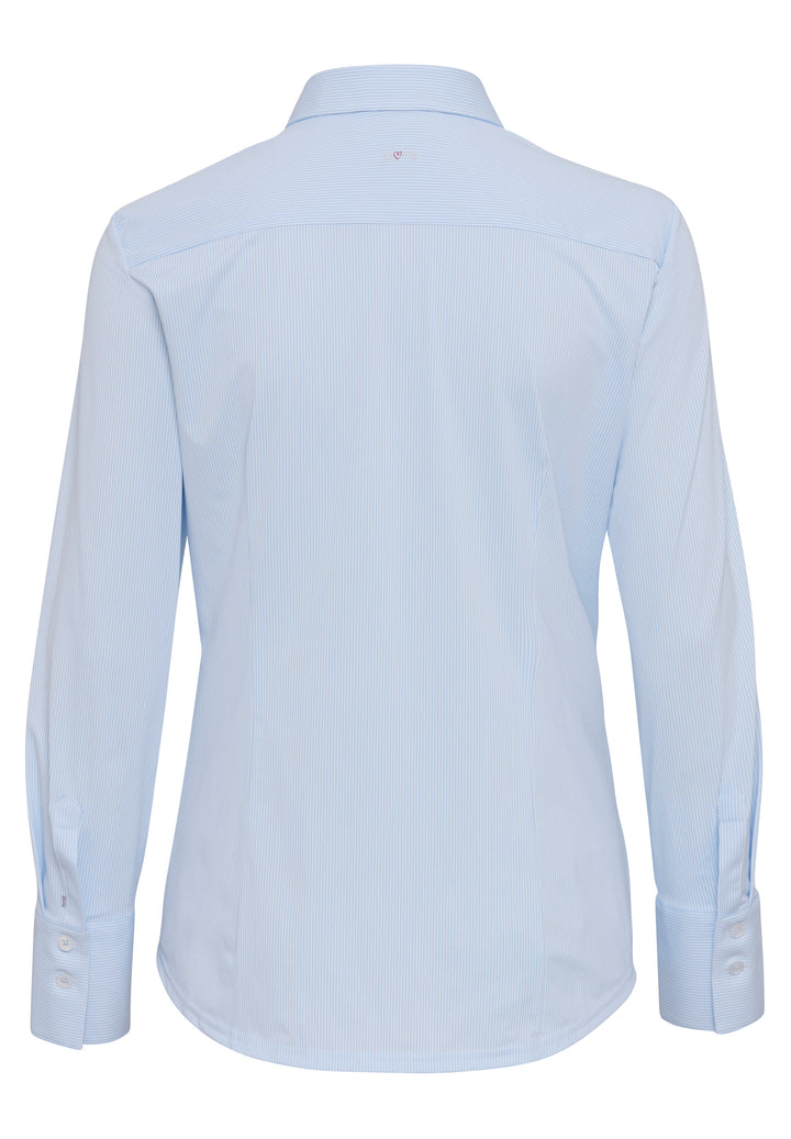 Rückansicht der Slim Fit Damenbluse 4028-91900 in Blau. Funktionales, nachhaltiges Material mit optimaler Bewegungsfreiheit.