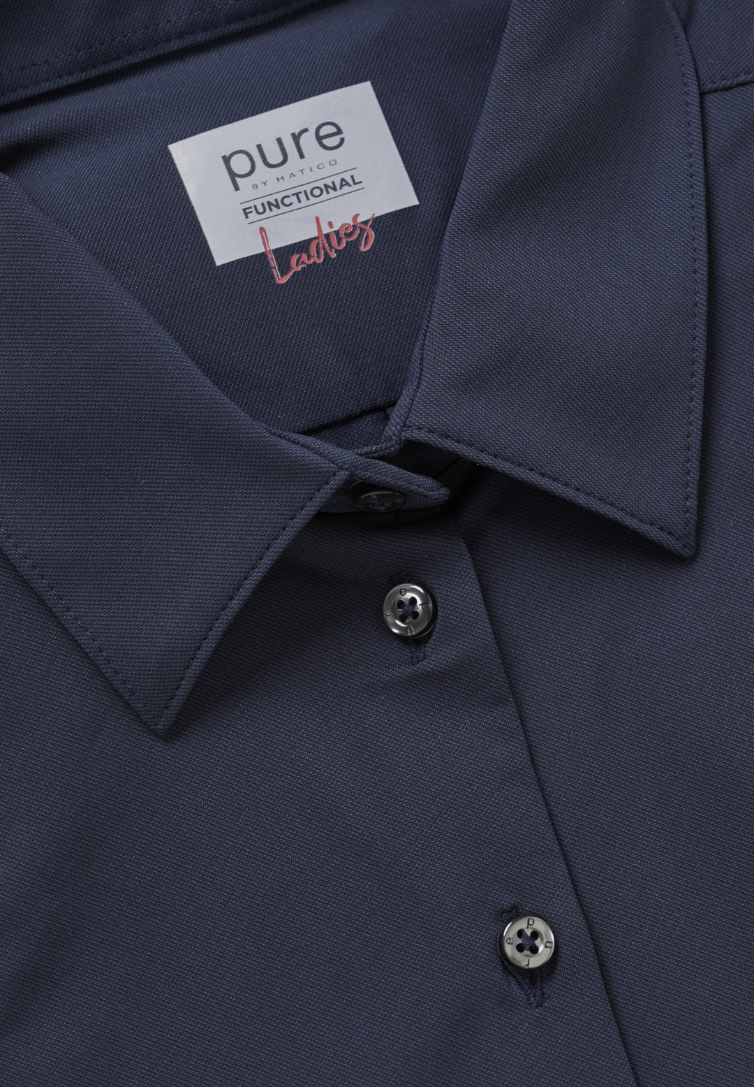 Blaue Functional Oversize Bluse mit Kent Kragen und Pure by Hatico Markenetikett