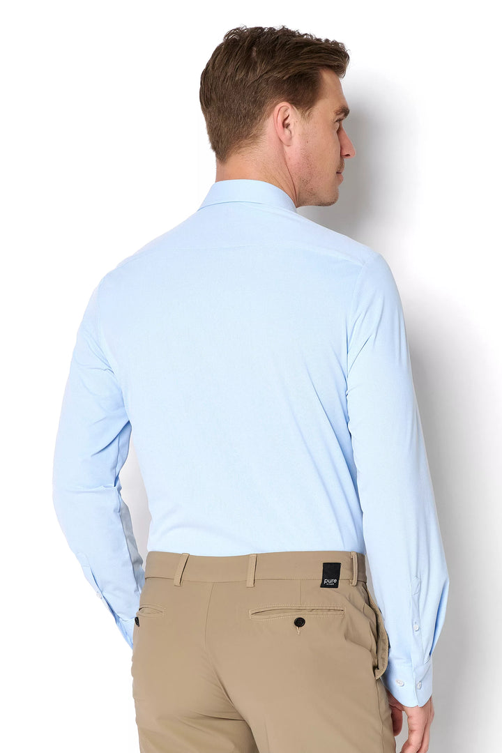Rückansicht des 4061-21171 PURE Functional Hemds in Blau. Langarm-Design mit elegantem Schnitt für stilvolle Herren-Business-Outfits.