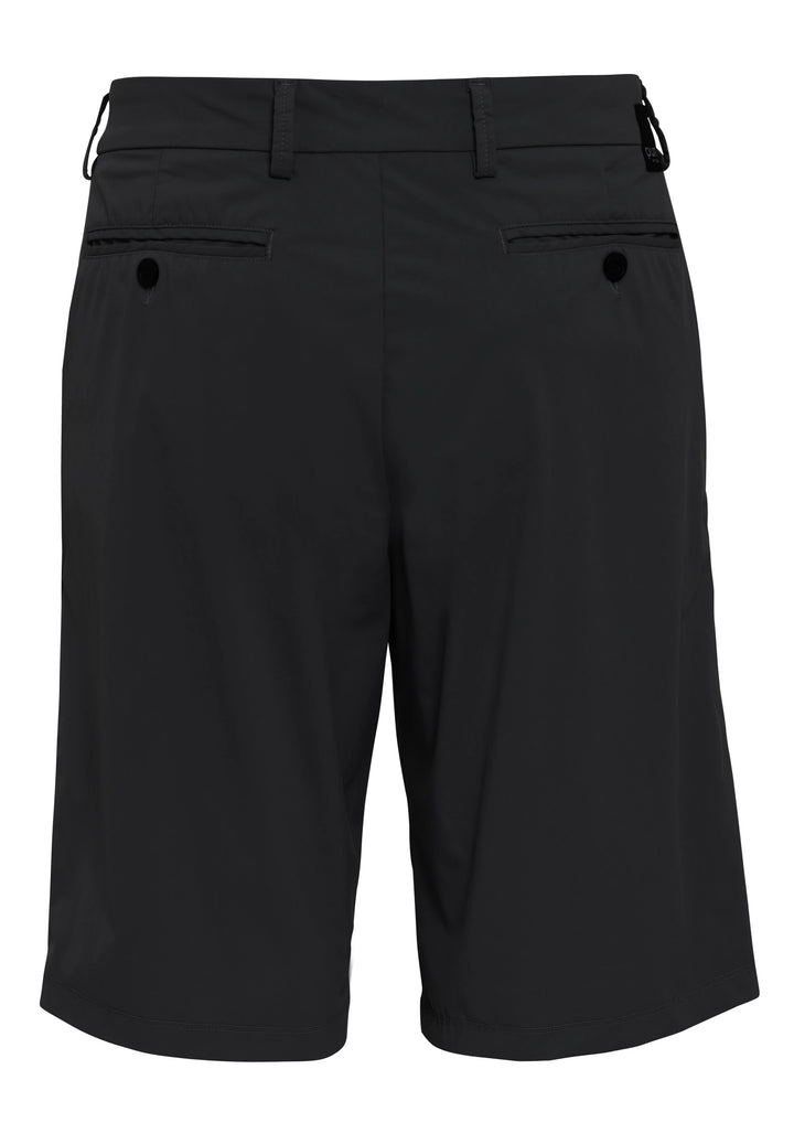 Rückansicht der 4798-92975 PURE Functional Bermuda in Schwarz. Bequeme Herrenshorts mit stilvollen Gesäßtaschen und funktionalem Design.