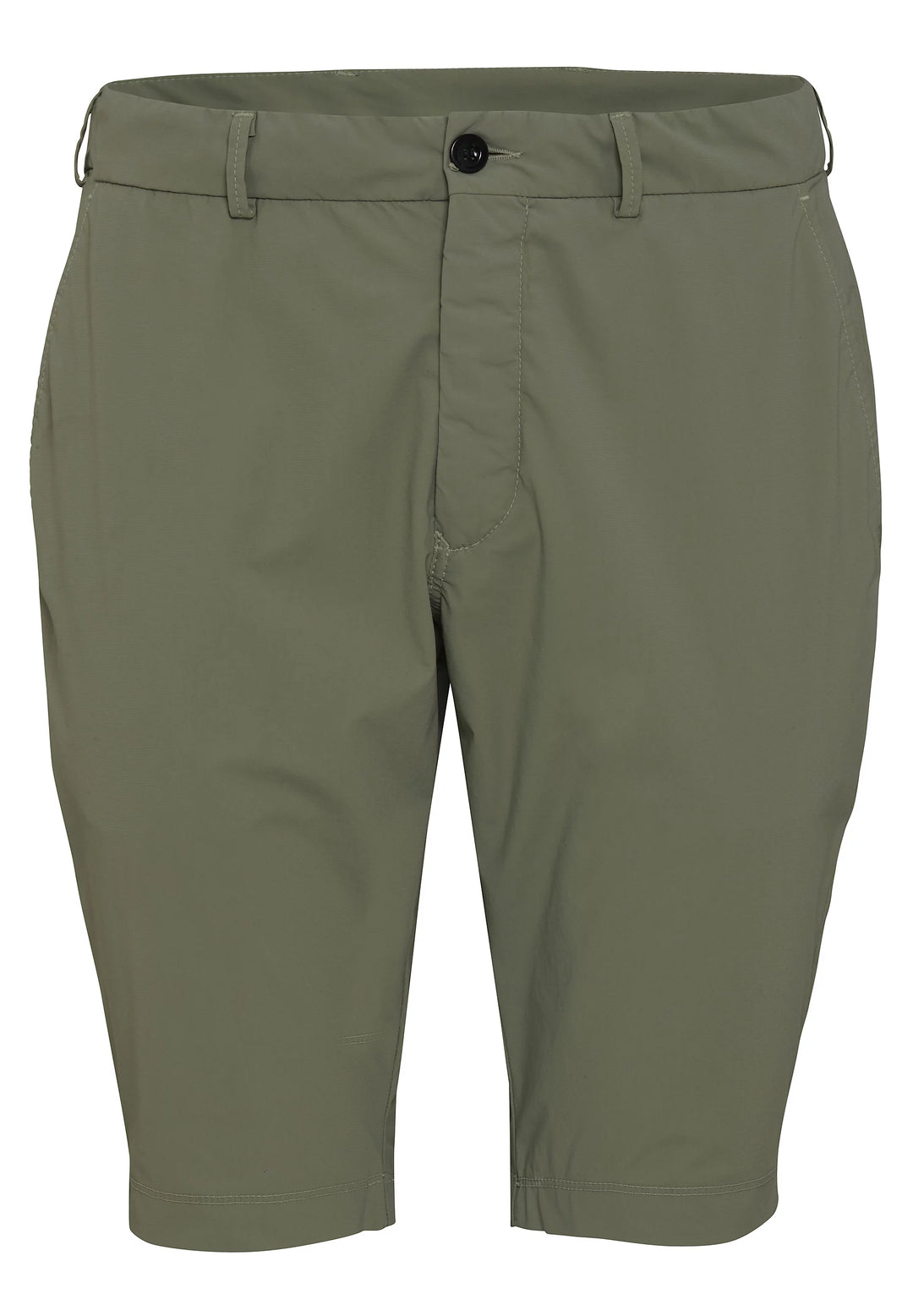 Vorderansicht der 4798-92975 PURE Functional Bermuda in Grün mit Knopf- und Reißverschluss. Funktionale Herren-Shorts für vielseitige Einsätze.