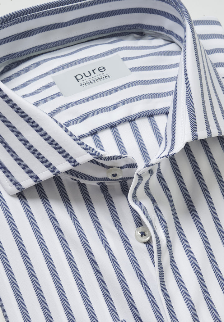 Blau gestreiftes Functional Hemd mit Kentkragen und Pure by Hatico Label